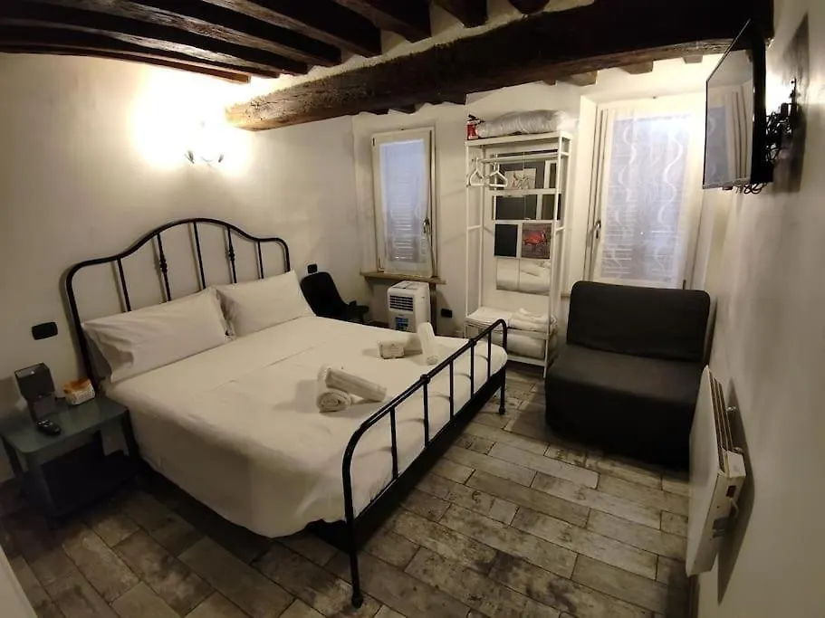 Apartament Corso Corsi 56 Parma